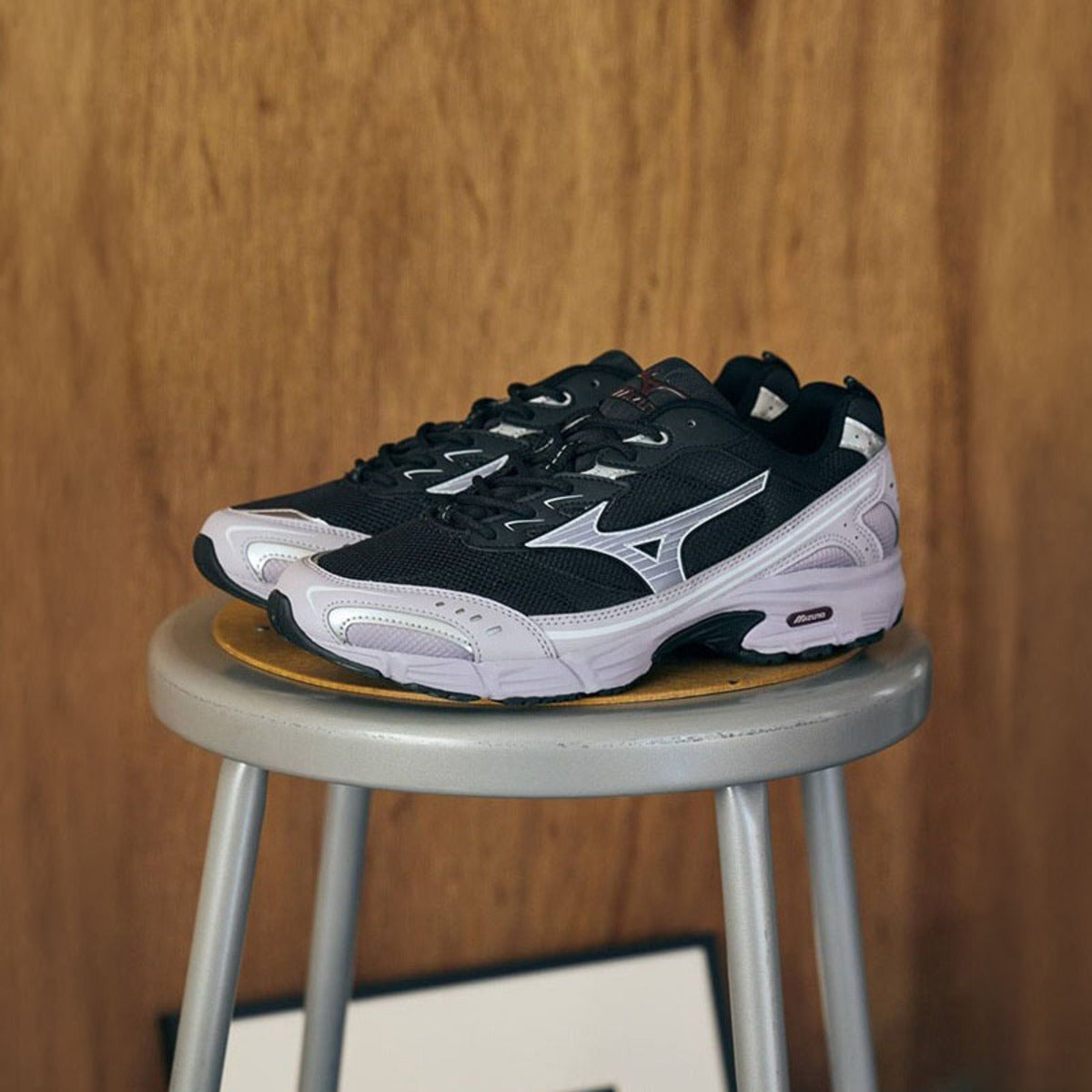 MIZUNO MXR ミズノ エムエックスアール D1GA261F01【メンズ ランニングシューズ クッション性 レトロ デイリーユース 26FW】