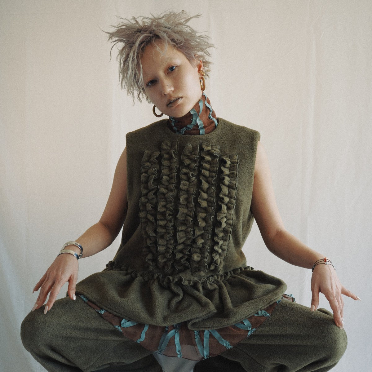 YuumiARIA Fleece Frill Vest ユウミアリア フリースフリルベスト 262-AS022【レディース トップス ベスト レイヤード 重ね着 26FW】