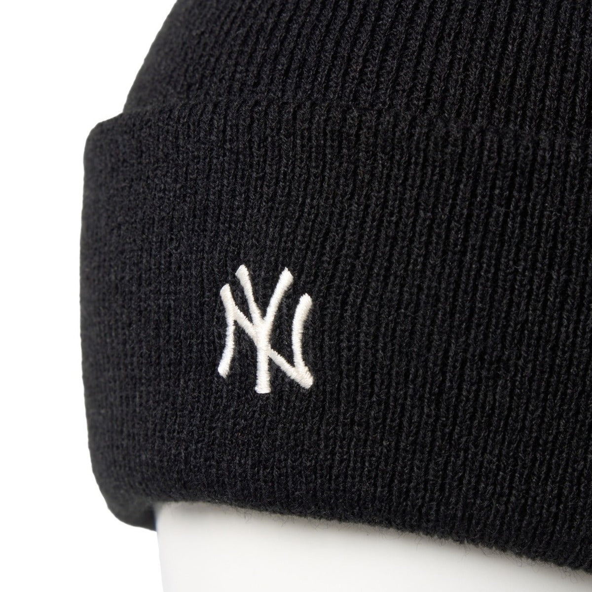 NEW ERA NEW YORK YANKEES MINI LOGO BASIC CUFF KNIT ニューエラ ニューヨーク・ヤンキース ミニロゴ ベーシック カフニット 15119674【メンズ MLB 球団ロゴ ミニロゴ コンパクトロゴ ワンポイントデザイン ベースボール キャップ 26FW】