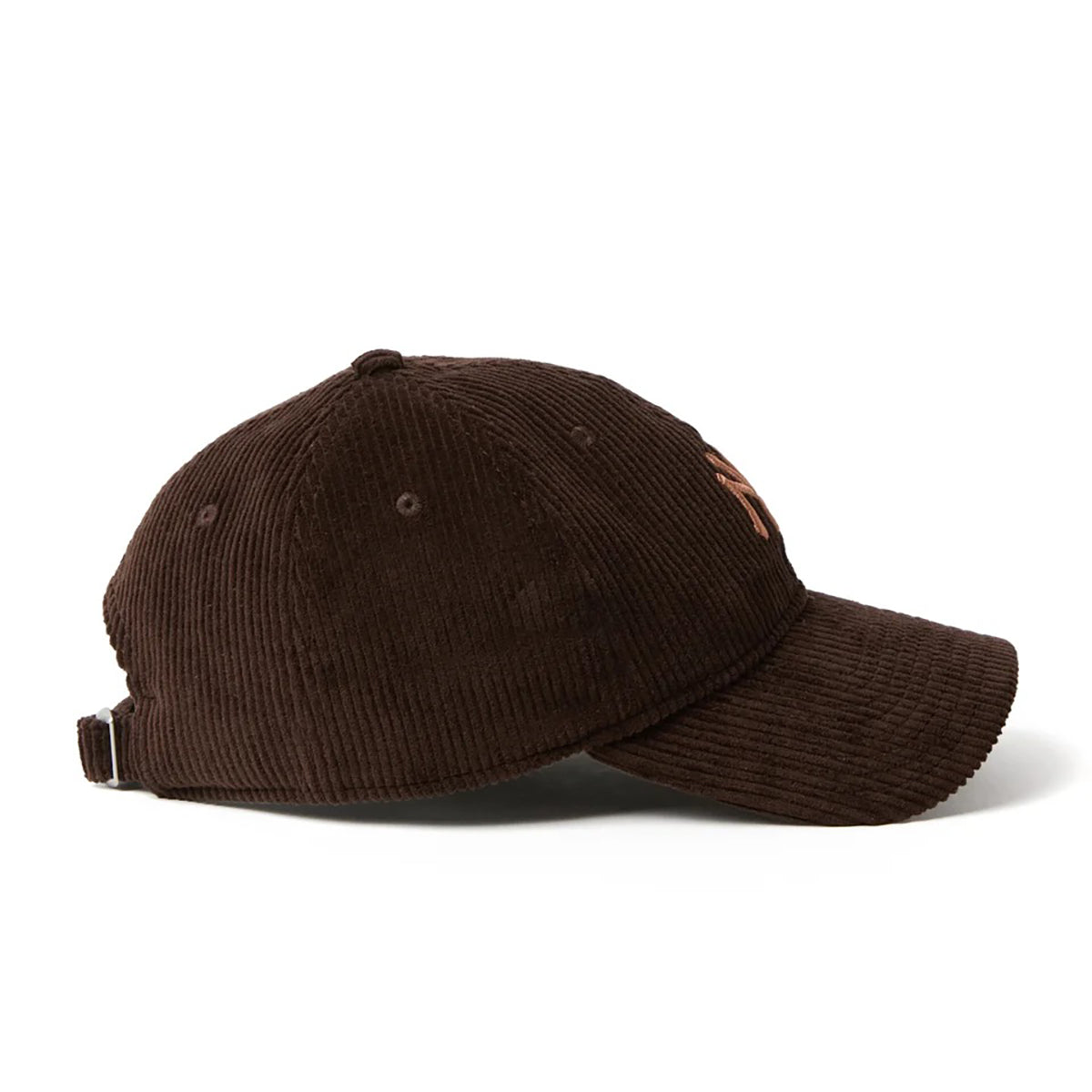 NEW ERA NEW YORK YANKEES 8W CORDUROY 9TWENTY ニューエラ ニューヨーク ヤンキース 8W コーデュロイ 9TWENTY 15137245-108【メンズ キャップ 帽子 コーデュロイ カーブドバイザー 26FW】