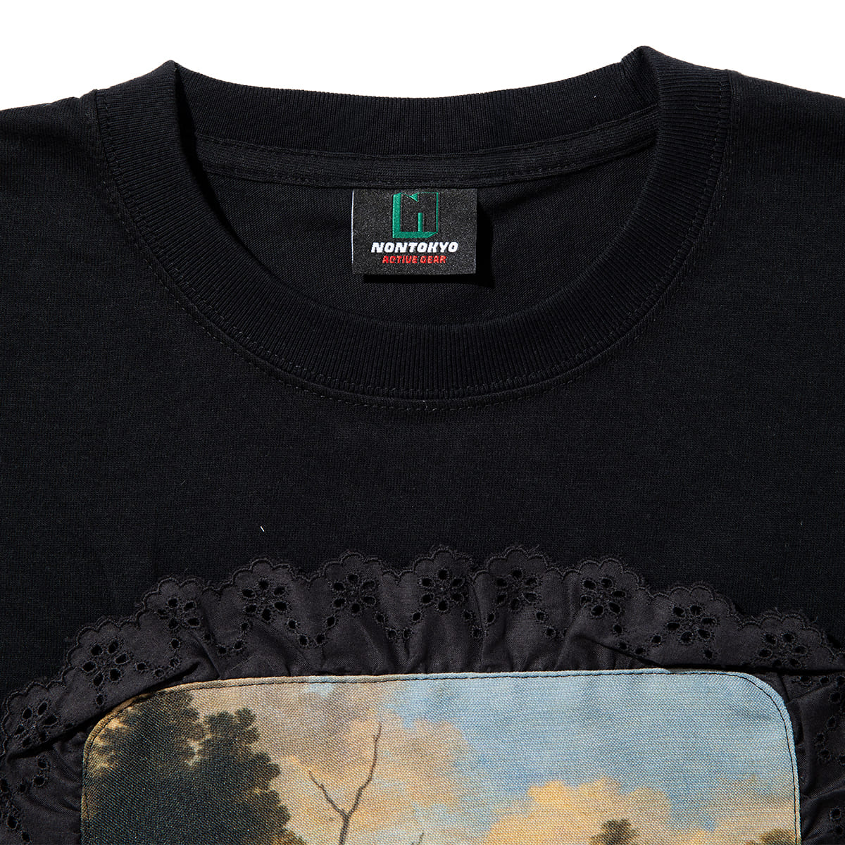 NON TOKYO FRILL FRAME L/S T-SHIRT ノントーキョー フリルフレーム ロングスリーブTシャツ NON-26A-0906【レディース 長袖Tシャツ ロンT レース 前面プリント 26FW】