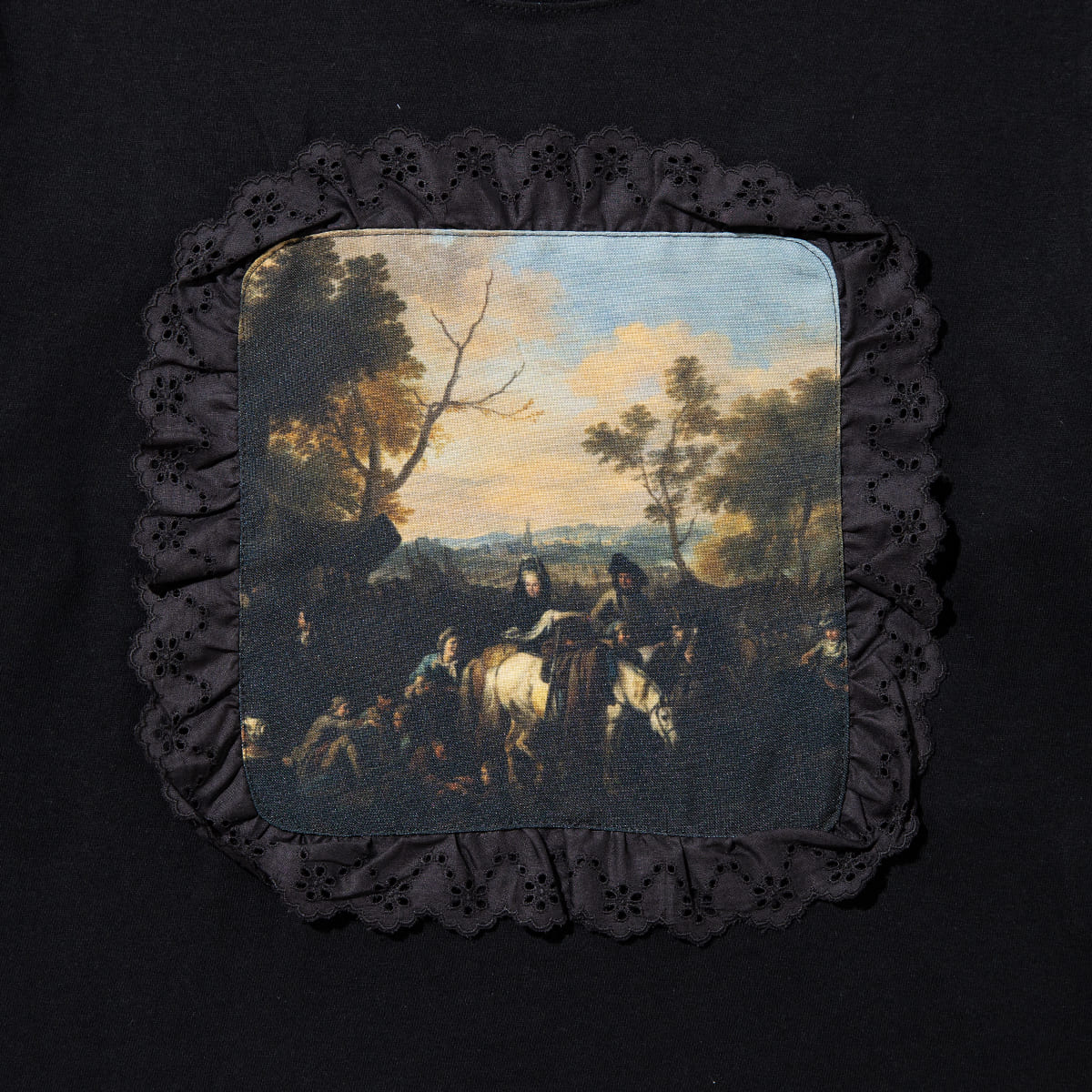NON TOKYO FRILL FRAME L/S T-SHIRT ノントーキョー フリルフレーム ロングスリーブTシャツ NON-26A-0906【レディース 長袖Tシャツ ロンT レース 前面プリント 26FW】