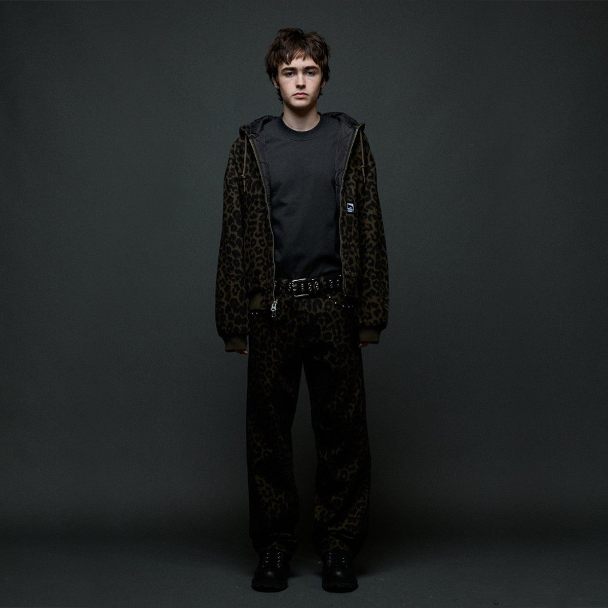 OBEY STUDDED ZIP UP JACKET オベイ スタッデッド ジップアップ ジャケット 121800633【メンズ フードジャケット メタルスタッズ ジップアップ メタルジッパー ドローコード 26FW】