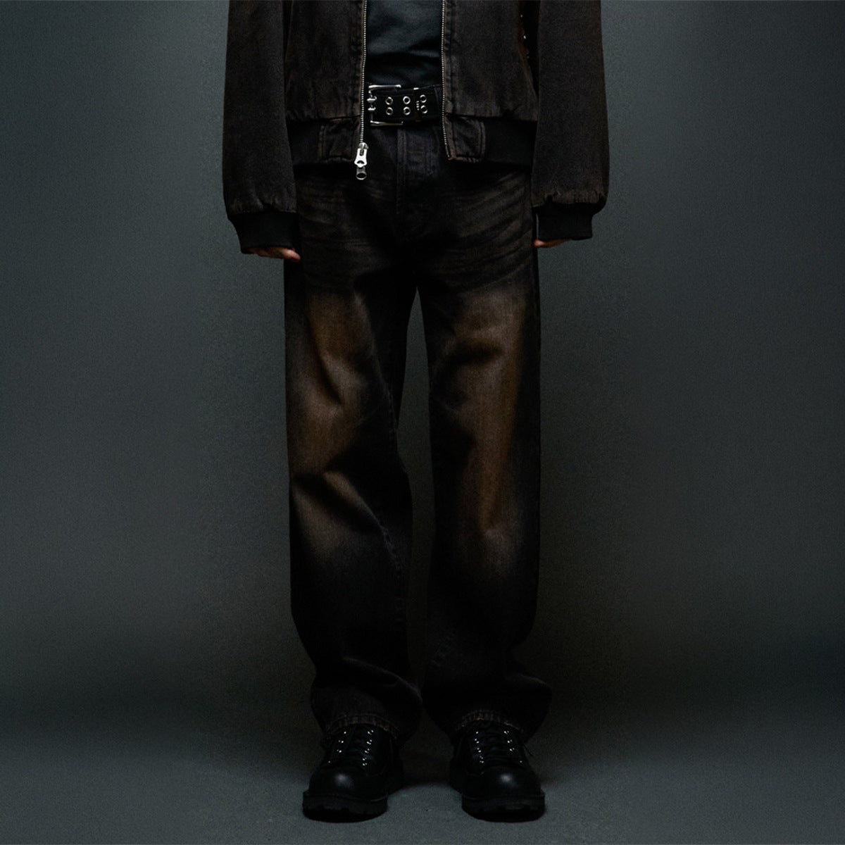 OBEY STUDDED BOXCAR STRAIGHT LEG DENIM オベイ スタッズド ボックスカー ストレートレッグ デニム 142010121【メンズ ボタンフライ 5ポケットデニム バックポケットラベル 26FW】