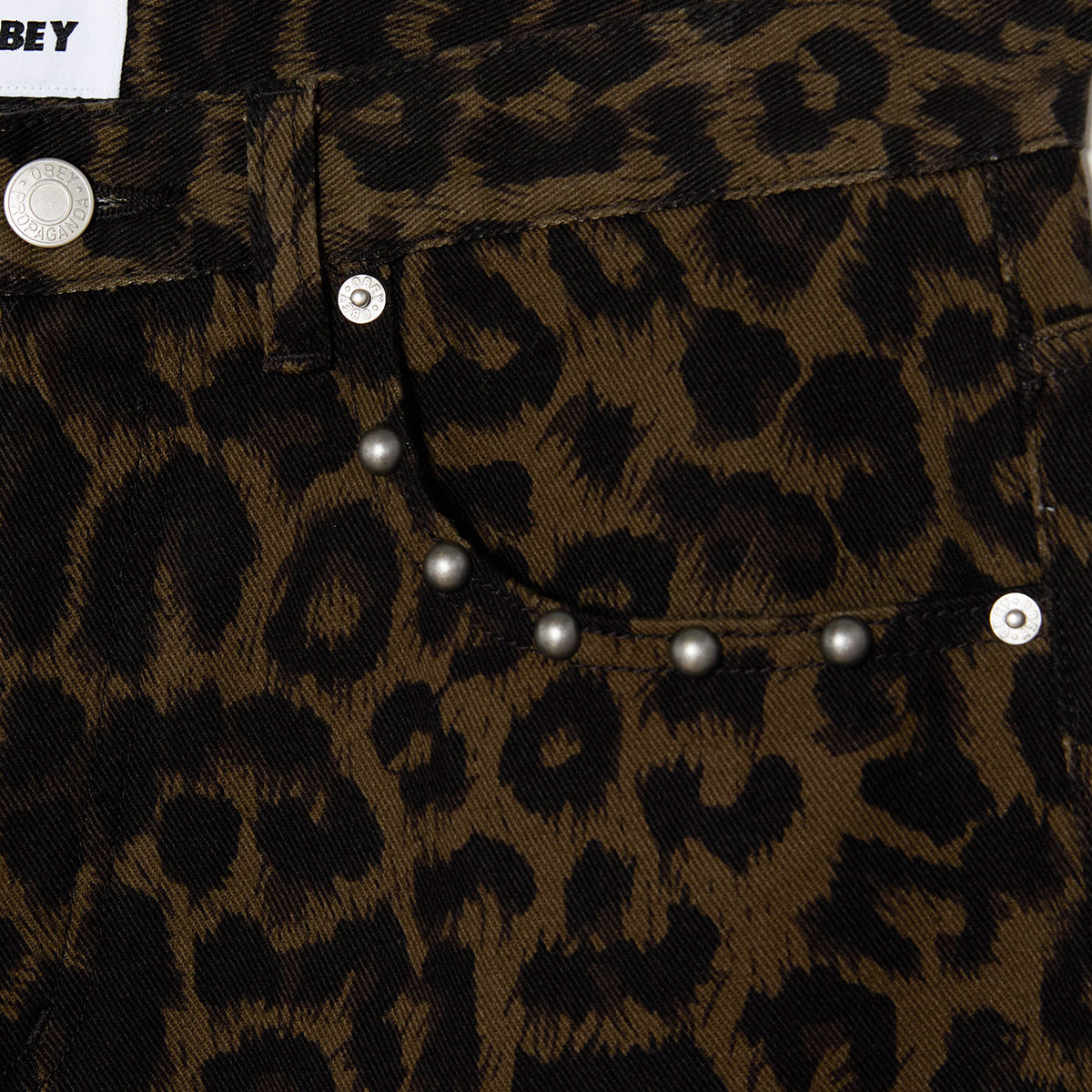 OBEY STUDDED BOXCAR STRAIGHT LEG DENIM オベイ スタッズド ボックスカー ストレートレッグ デニム 142010121【メンズ ボタンフライ 5ポケットデニム バックポケットラベル 26FW】