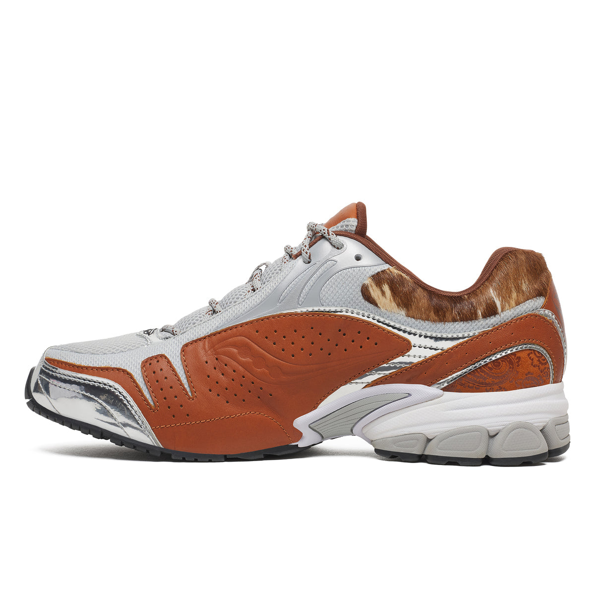 Saucony PROGRID V2 SPACE COWBOY サッカニー プログリッド V2 スペースカウボーイ S101247-1003-SILVER-GLOVE【メンズ スニーカー ランニングシューズ 機能性 快適性 カジュアル 26FW】