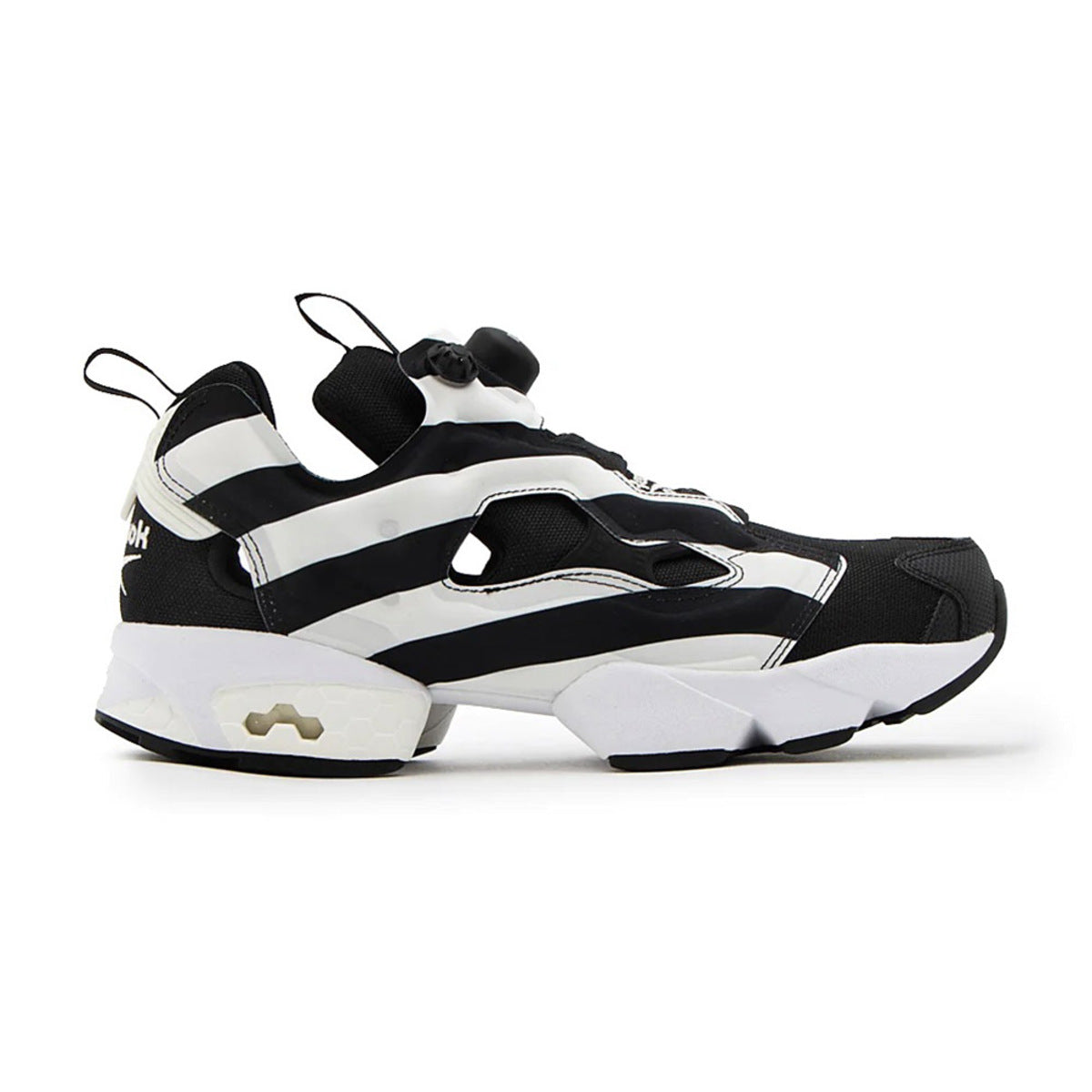 Reebok INSTAPUMP FURY 94 リーボック インスタ ポンプフューリー 94 100288625【メンズ 軽量 ナイロン アッパー グラフィックライン スニーカー スポーツ ストリー 26FW】