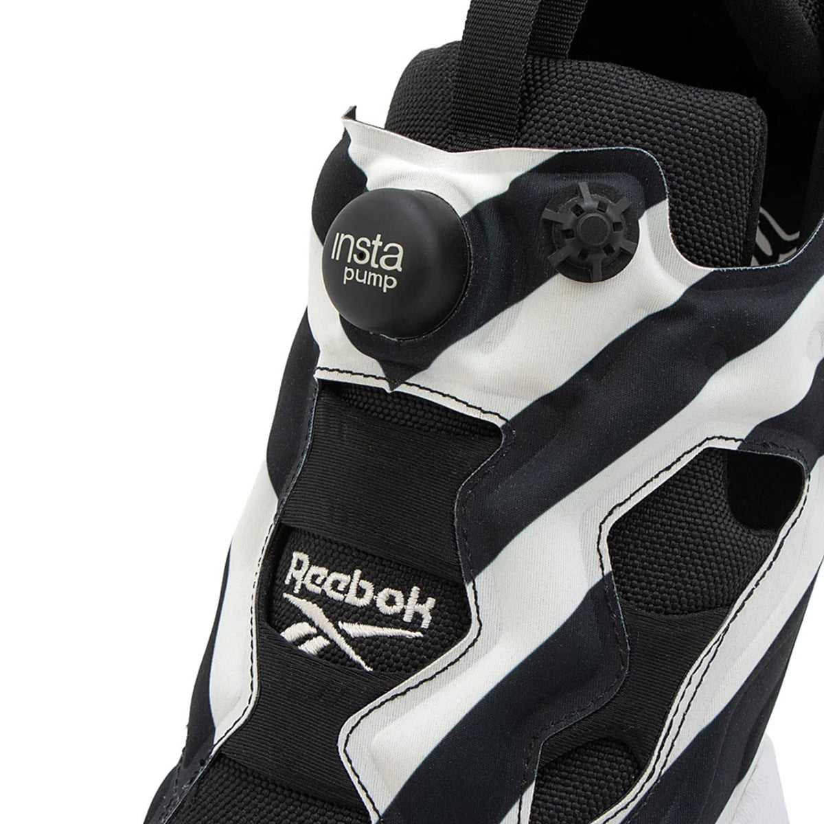 Reebok INSTAPUMP FURY 94 リーボック インスタ ポンプフューリー 94 100288625【メンズ 軽量 ナイロン アッパー グラフィックライン スニーカー スポーツ ストリー 26FW】