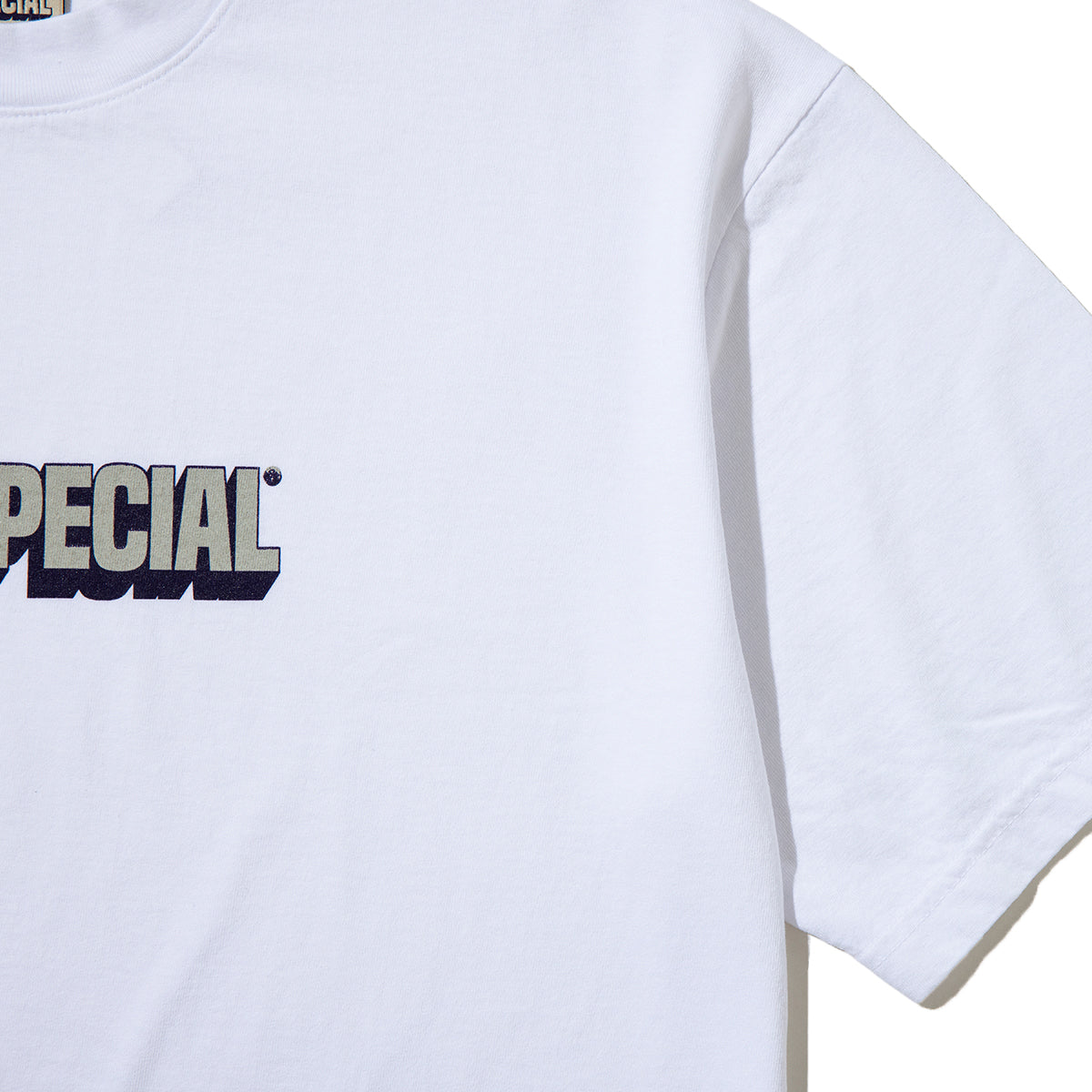 VERY SPECIAL Og Logo T-shirt ベリースペシャル オージー ロゴ ティーシャツ VS250900701【メンズ 半袖Tシャツ オリジナルロゴ デイリーウェア 26FW】