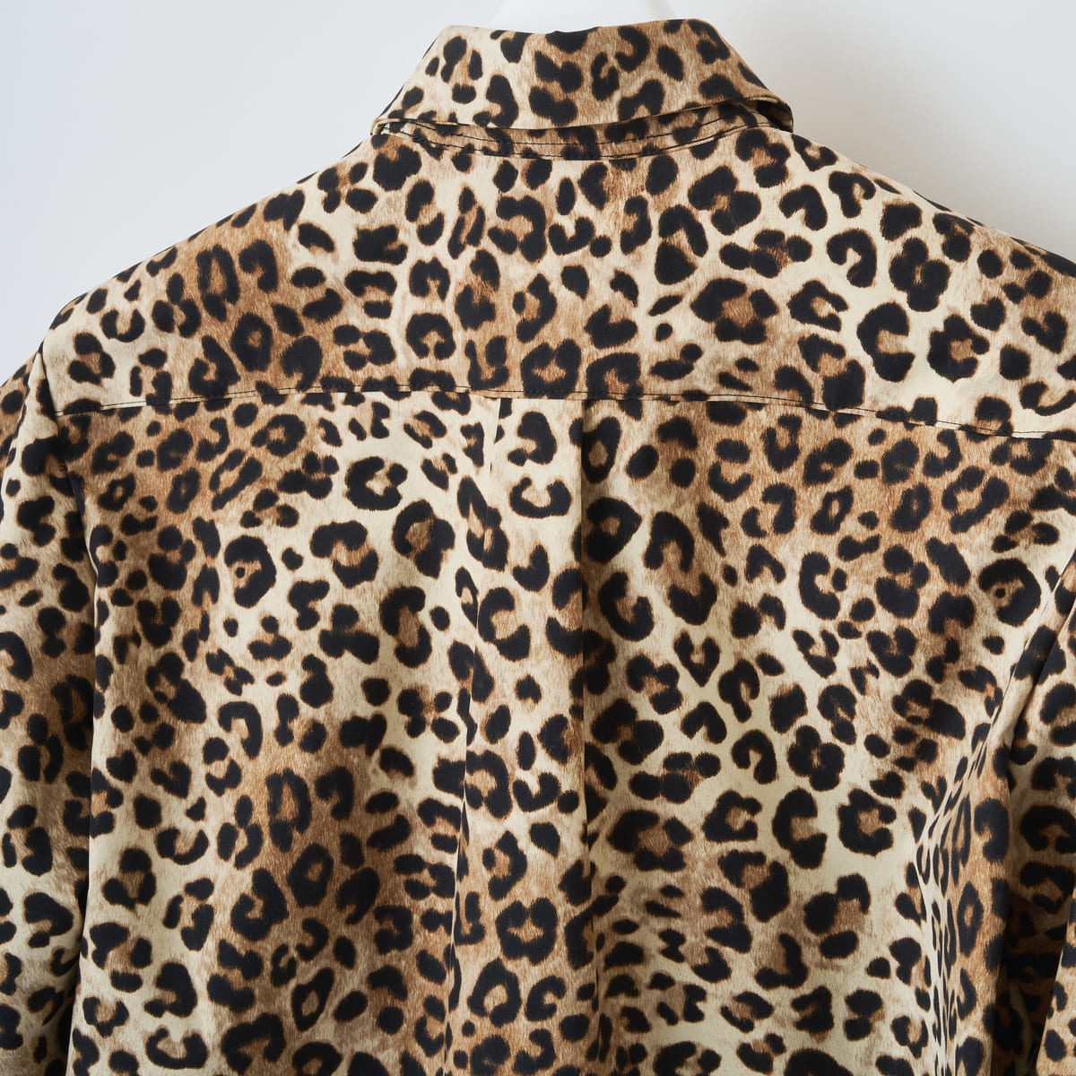 naokitomizuka Leopard-Sleeve Volume Shirt ナオキトミヅカ レオパードスリーブボリュームシャツ GRNTB027【レディース 長袖シャツ ヒョウ柄 日本製 26FW】