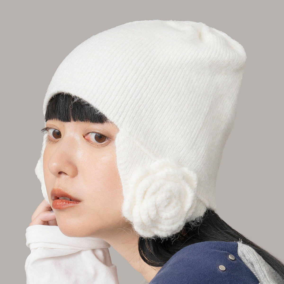 Casselini Flower Knit Hat キャセリーニ フラワーニット帽 252-112701【レディース ニット帽 防寒性 ガーリー カジュアル デイリーユース 26FW】