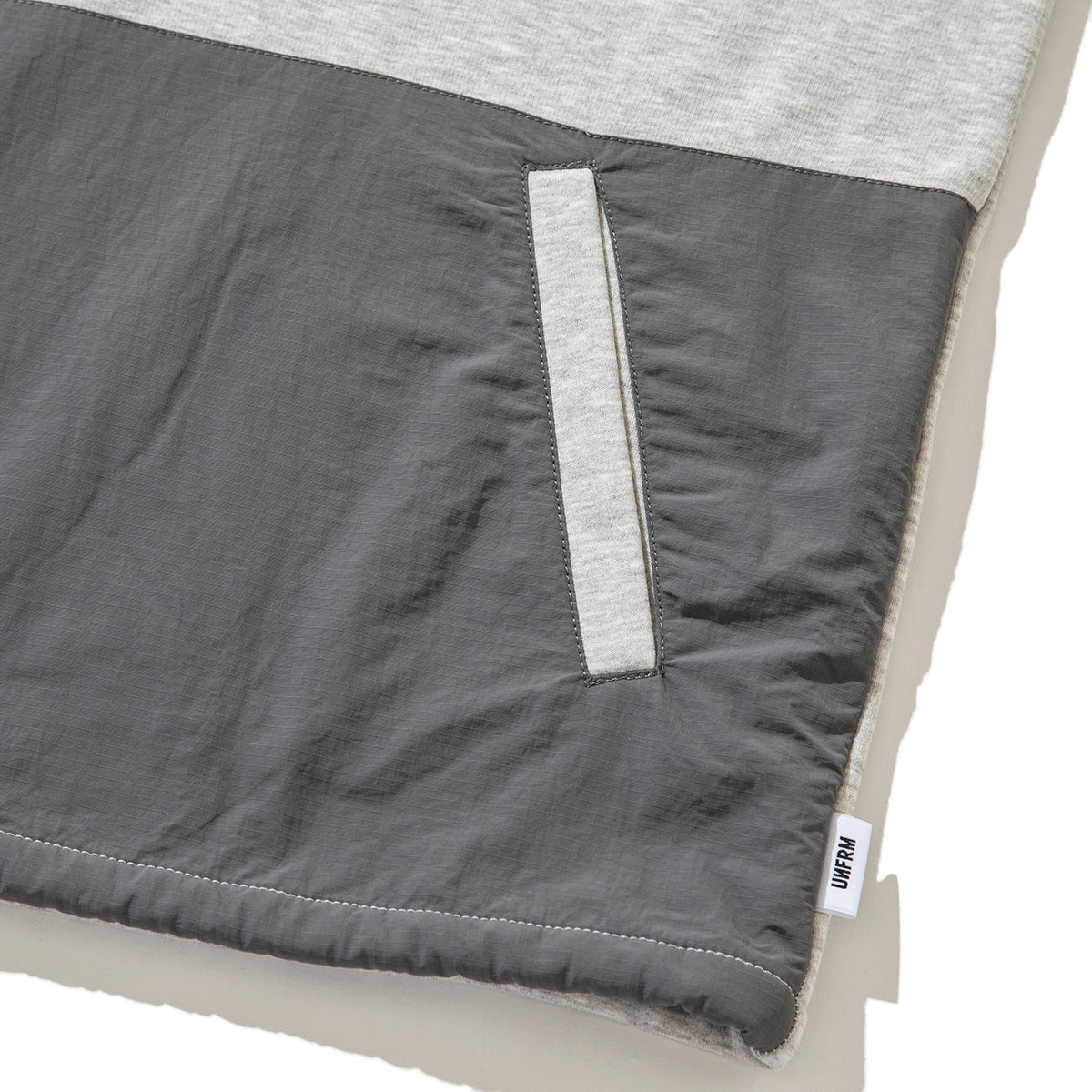 REVERSE FLEECE EMBROIDERY MOCK NECK PULLOVER