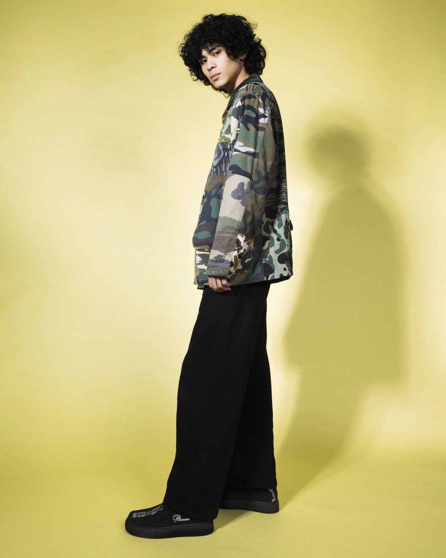 PLEASURES x Clarks TORHILL WOVEN