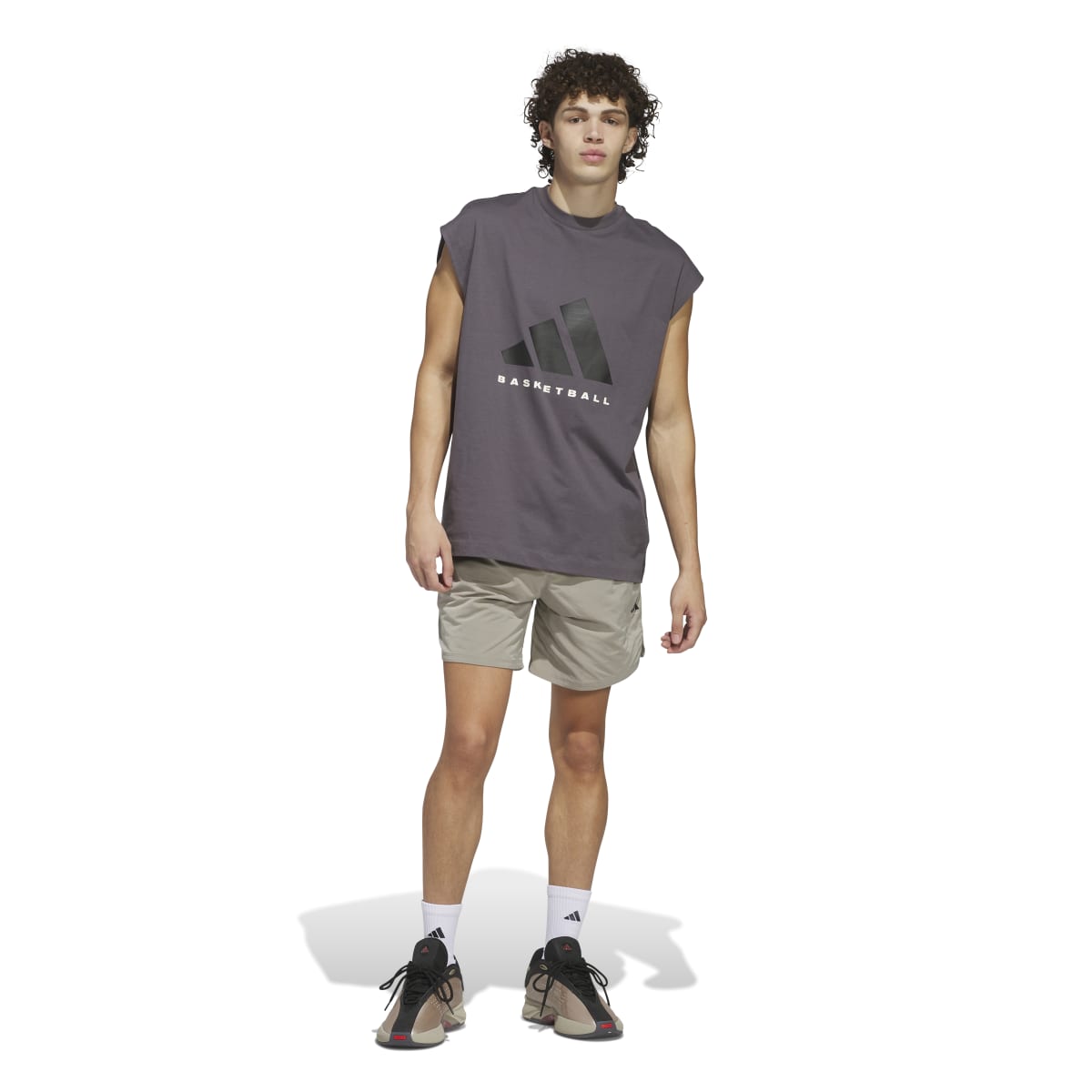 BASKETBALL SLEEVELESS TEE