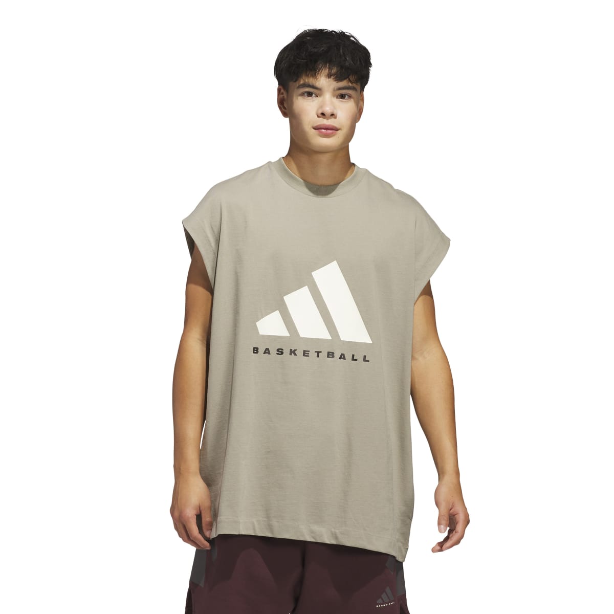 BASKETBALL SLEEVELESS TEE