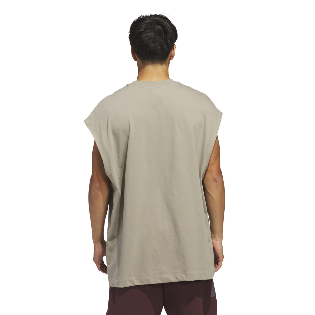 BASKETBALL SLEEVELESS TEE