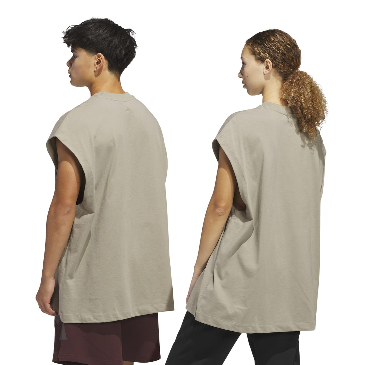 BASKETBALL SLEEVELESS TEE