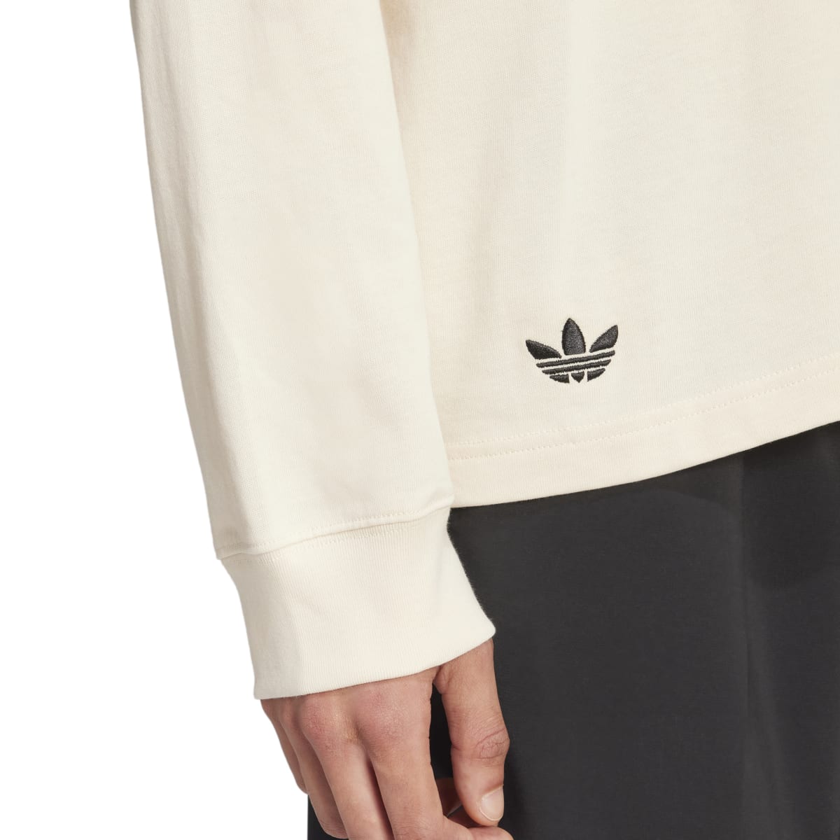 NEUCLASSICS LONG SLEEVE TEE