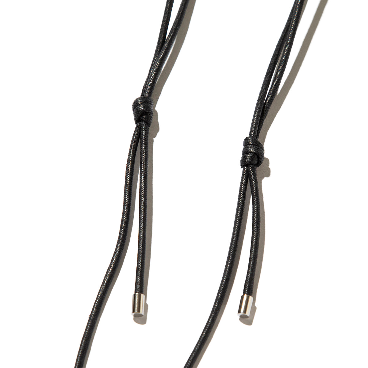 FRINGE HOLDER NECKLACE