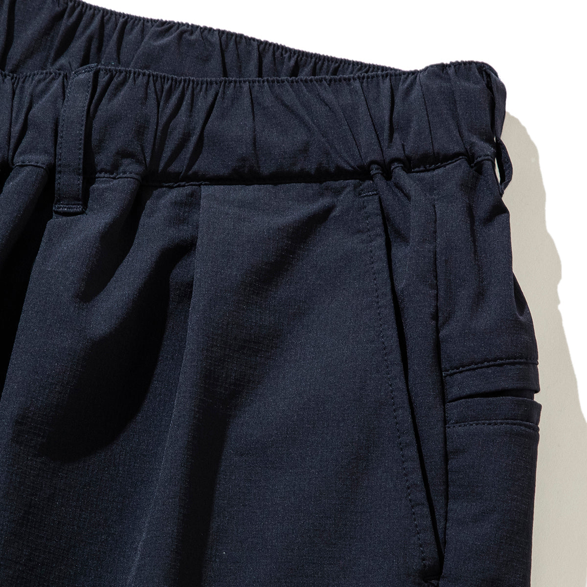 2WAY DRY STRETCH TWO-TUCK BAGGY SHORTS