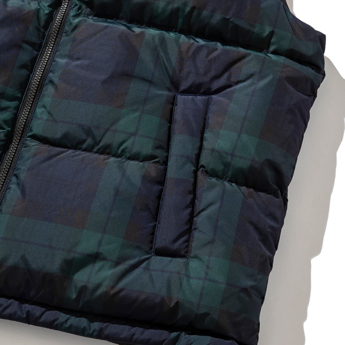 Kinetics × FIRST DOWN BUBBLE DOWN VEST MICROFT(R) 【11月上旬発送予定】