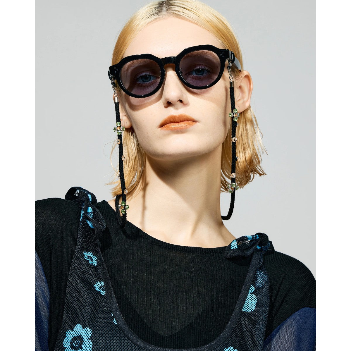 PHOTOCHROMIC LENS SUNGLASS