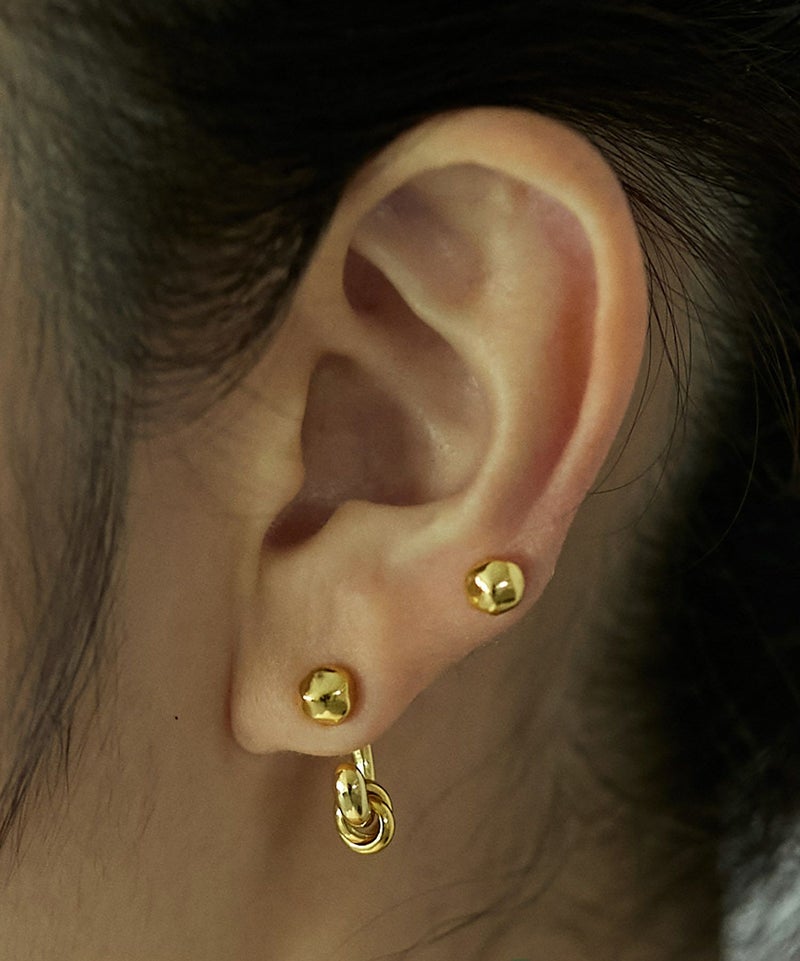 Drop flow coil pierced earrings