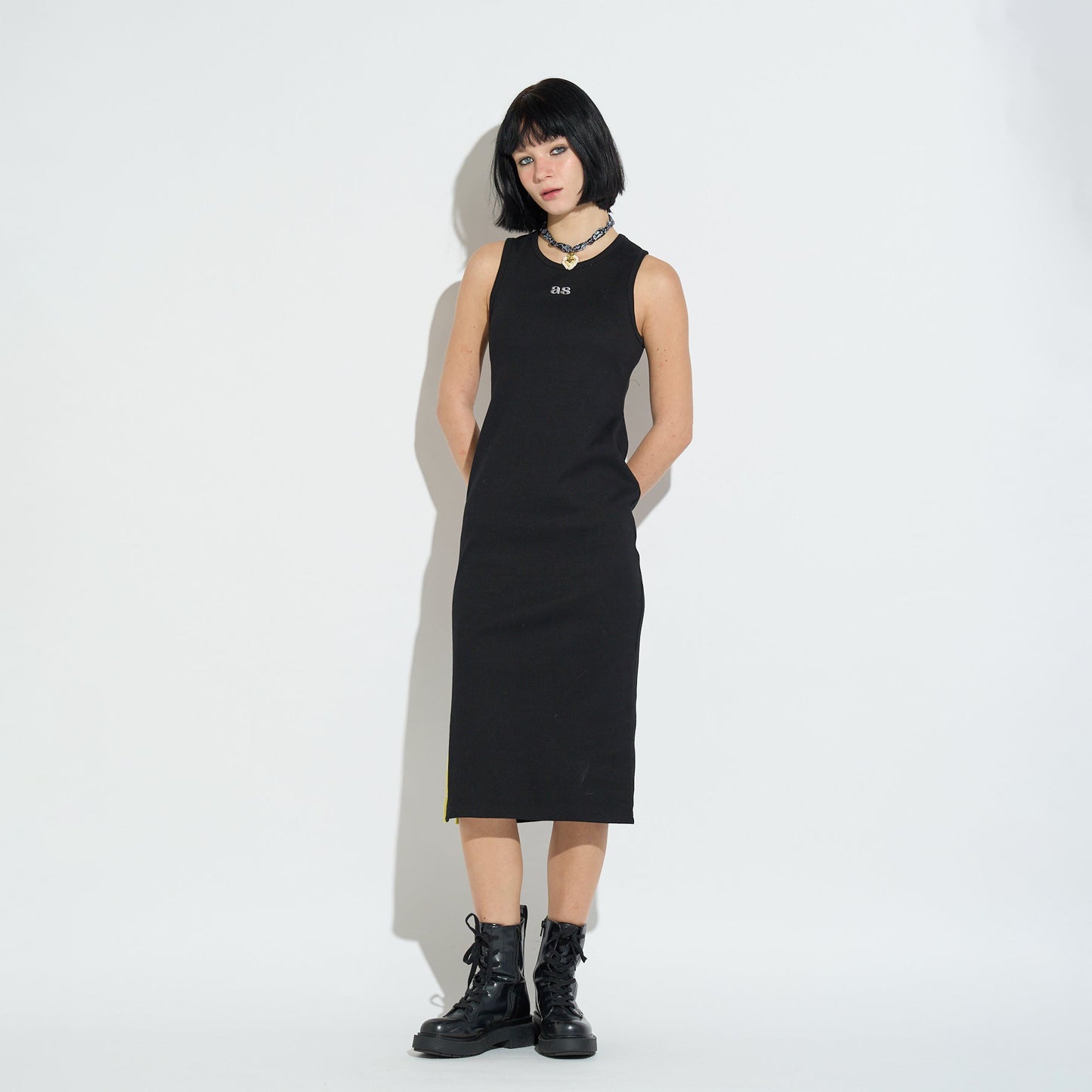 CONTRAST COLOR SLIT TANK DRESS