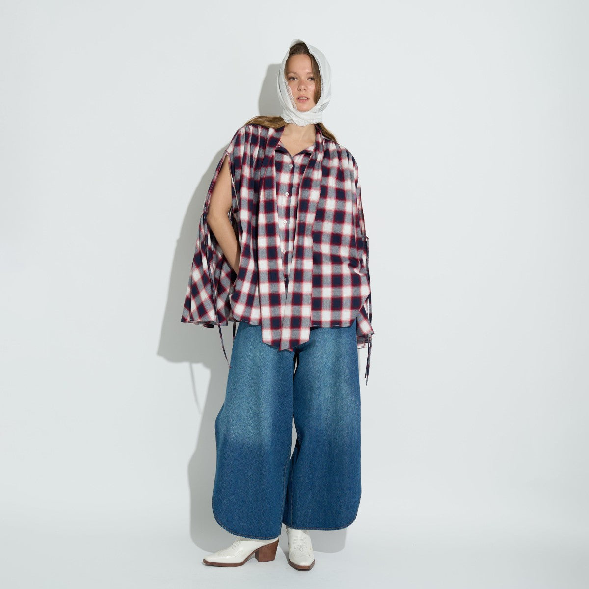 SIDE SLIT DENIM LONG PANTS