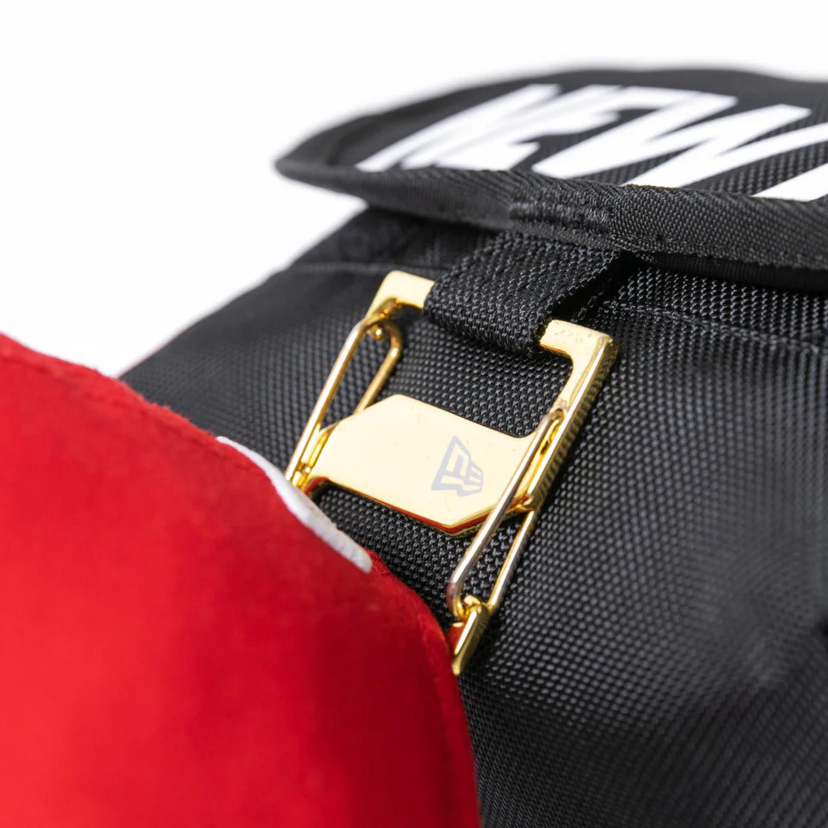 PRINT LOGO SHOULDER BAG 9L 【予約】2月15日発売予定【返品交換キャンセル不可】