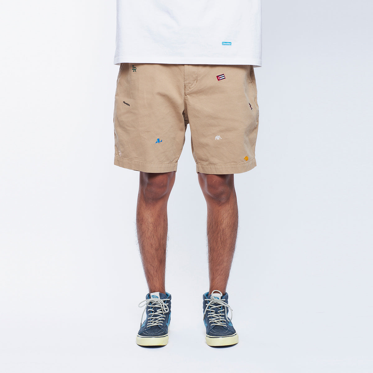 LR EMBROIDERY SHORTS