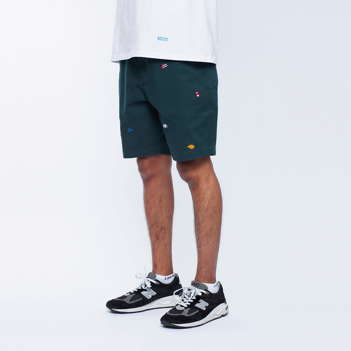 LR EMBROIDERY SHORTS