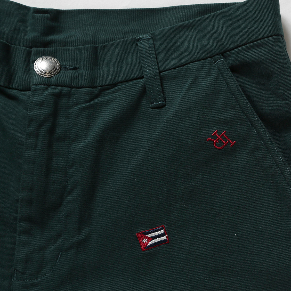 LR EMBROIDERY SHORTS