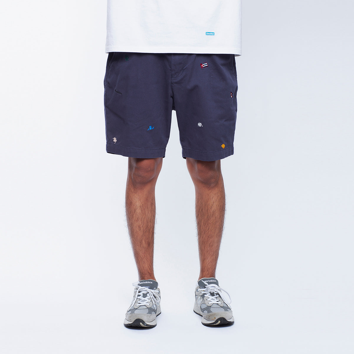 LR EMBROIDERY SHORTS