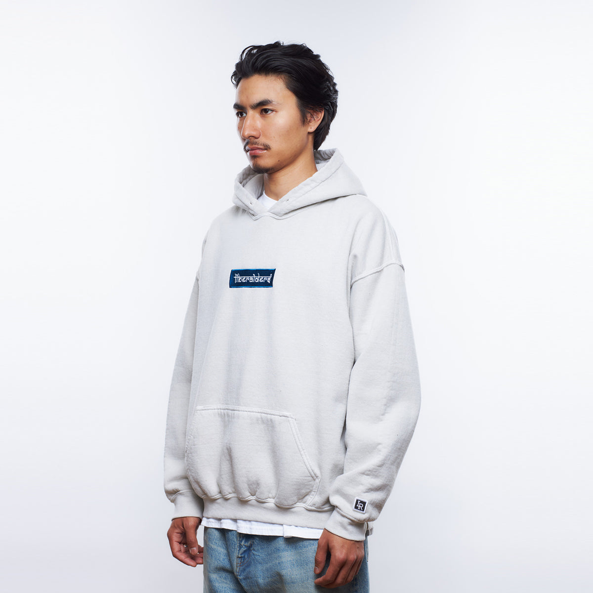 Box logo supreme on sale sweater