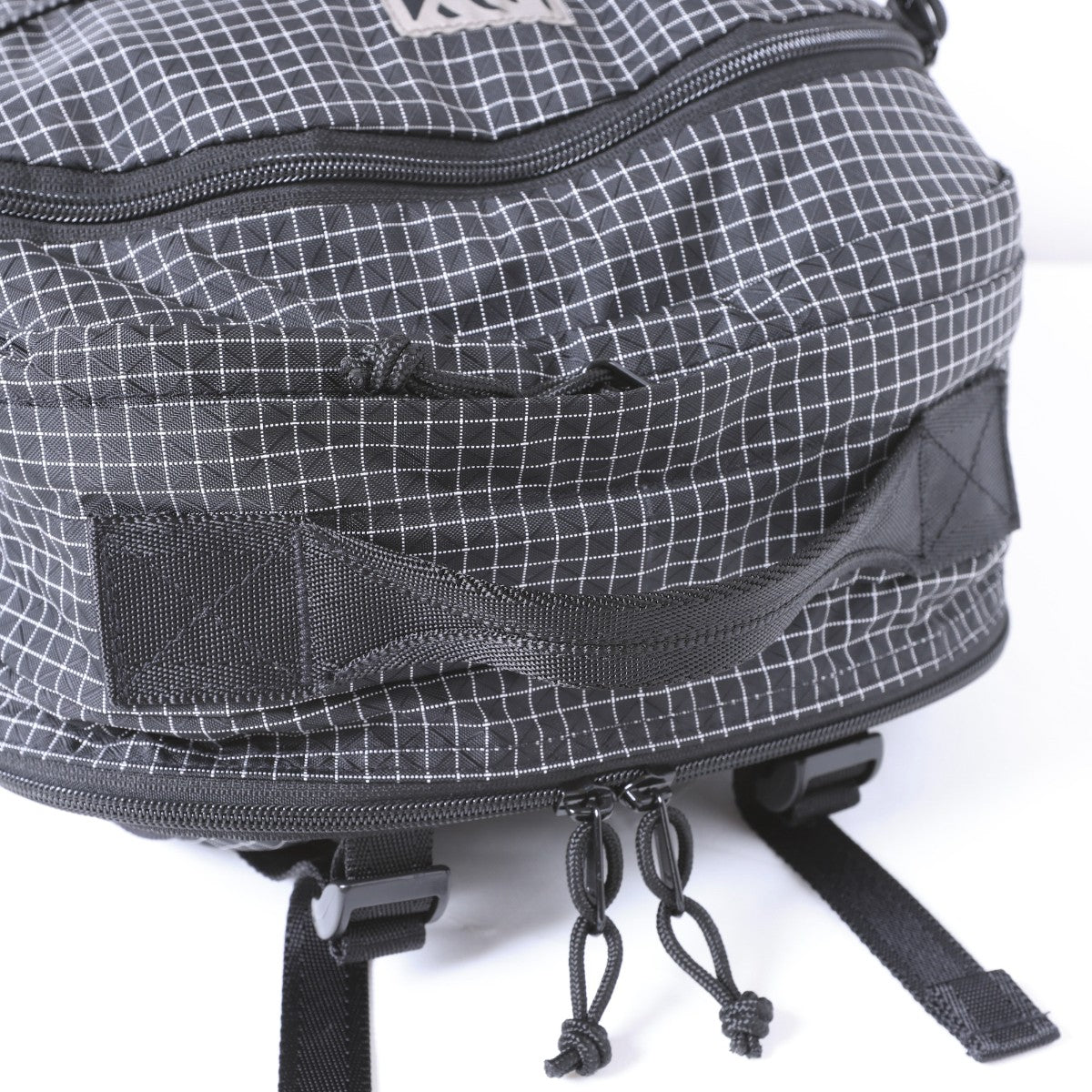 GRID NYLON TRAVERSE BACKPACK