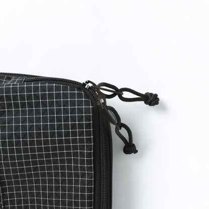 GRID NYLON ORGANIZER POUCH