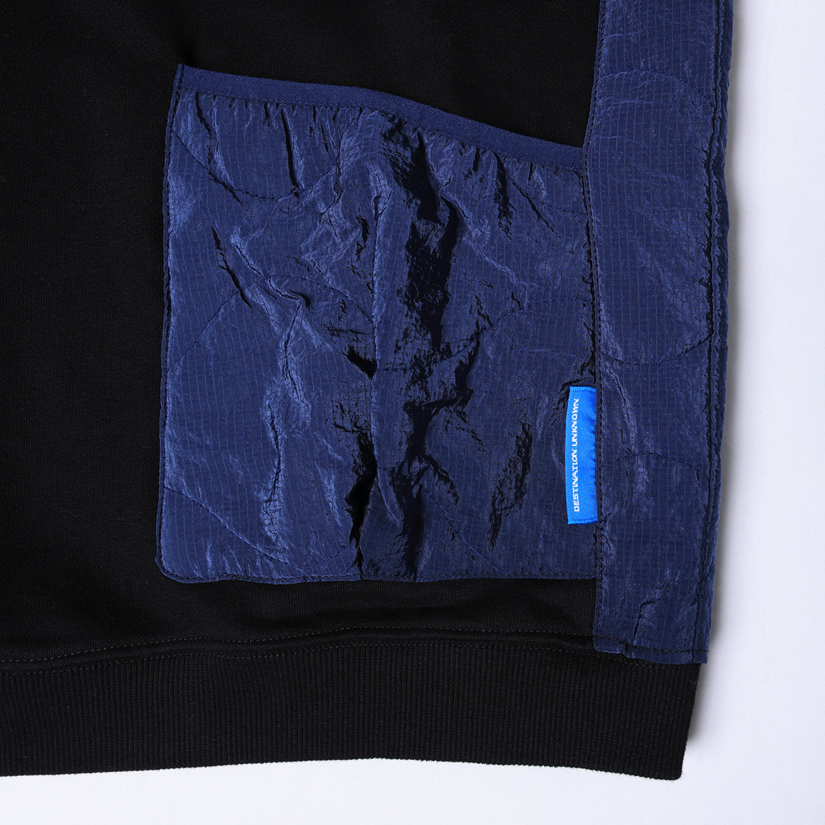 QUILTED POCKET HOODIE