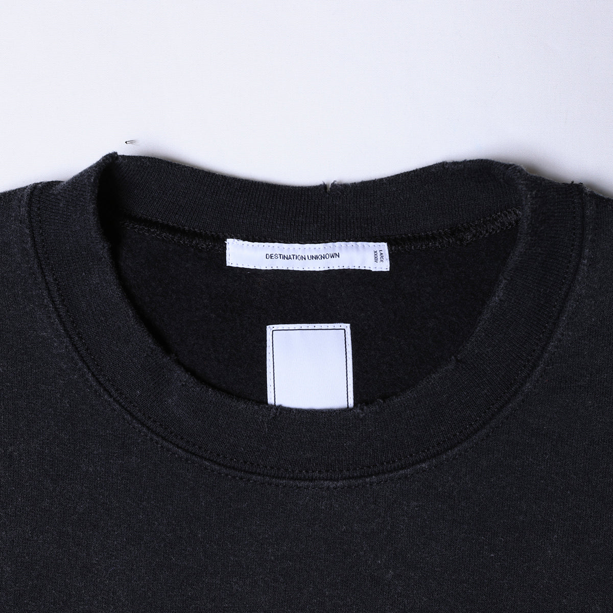 EMBORIDERY LOGO CREWNECK