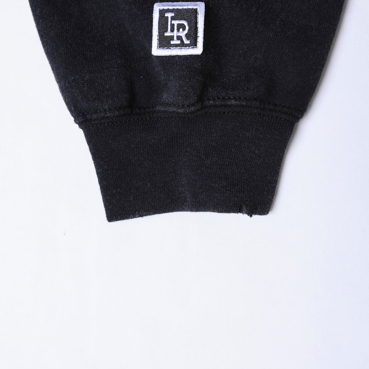 EMBORIDERY LOGO CREWNECK