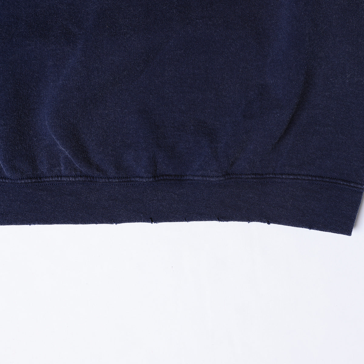 EMBORIDERY LOGO CREWNECK