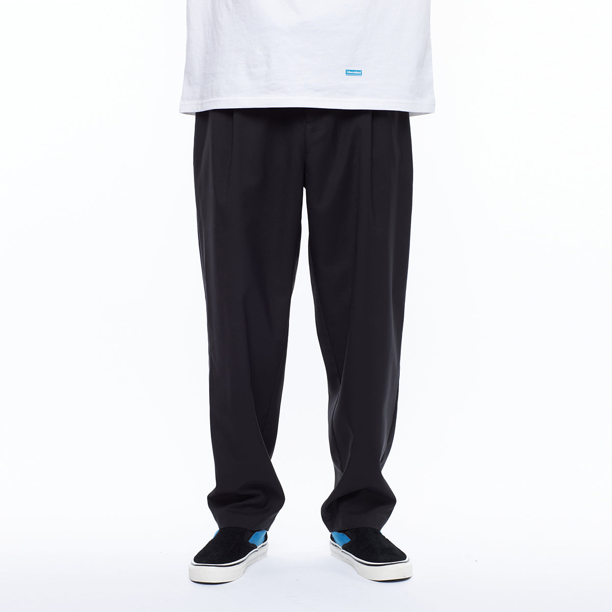 ONE TUCK TAPERED SLACKS