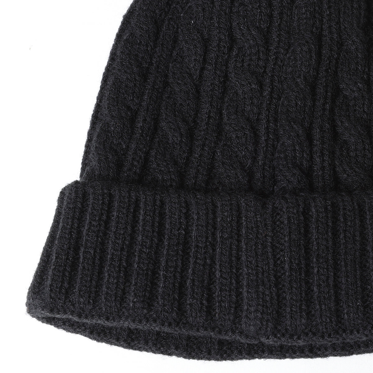 CABLE KNIT CAP