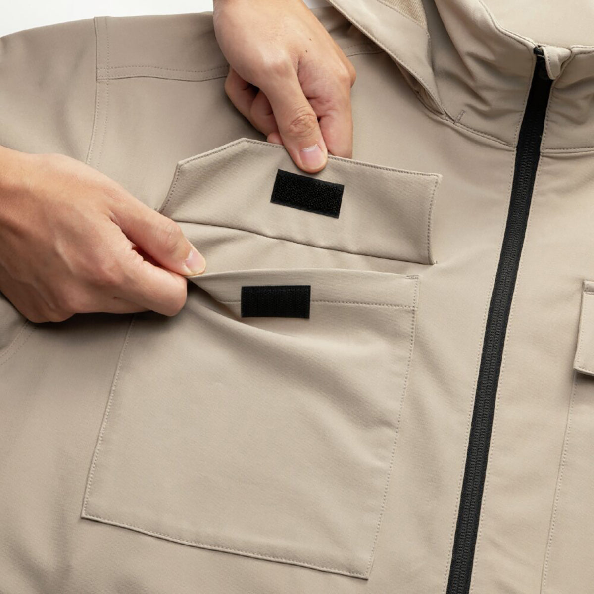 MIZUNO LOOSE-FIT STRETCH JACKET ミズノ ルーズフィットストレッチジャケット 32MC5US3【メンズ ルーズフィットジャケット スポーツジャケット ストレッチ素材 可動域向上 多機能ポケット 26SS】