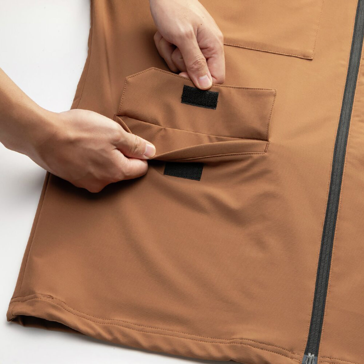 MIZUNO LOOSE-FIT STRETCH JACKET ミズノ ルーズフィットストレッチジャケット 32MC5US3【メンズ ルーズフィットジャケット スポーツジャケット ストレッチ素材 可動域向上 多機能ポケット 26SS】