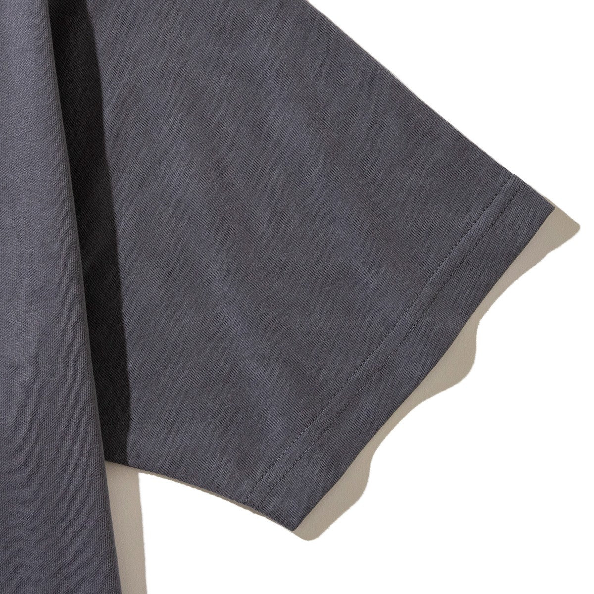 New Balance QTM RESORT T-SHIRT ニューバランス QTM リゾート Tシャツ MT51661【メンズ 半袖Tシャツ ロゴ グラフィック リラックスフィット 25SS】