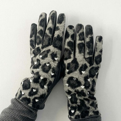 Casselini Embroidered Motif Gloves キャセリーニ モチーフ刺繍手袋 252-112202【レディース 手袋 レディース スマホ対応 防寒 刺繍 秋冬 25FW】