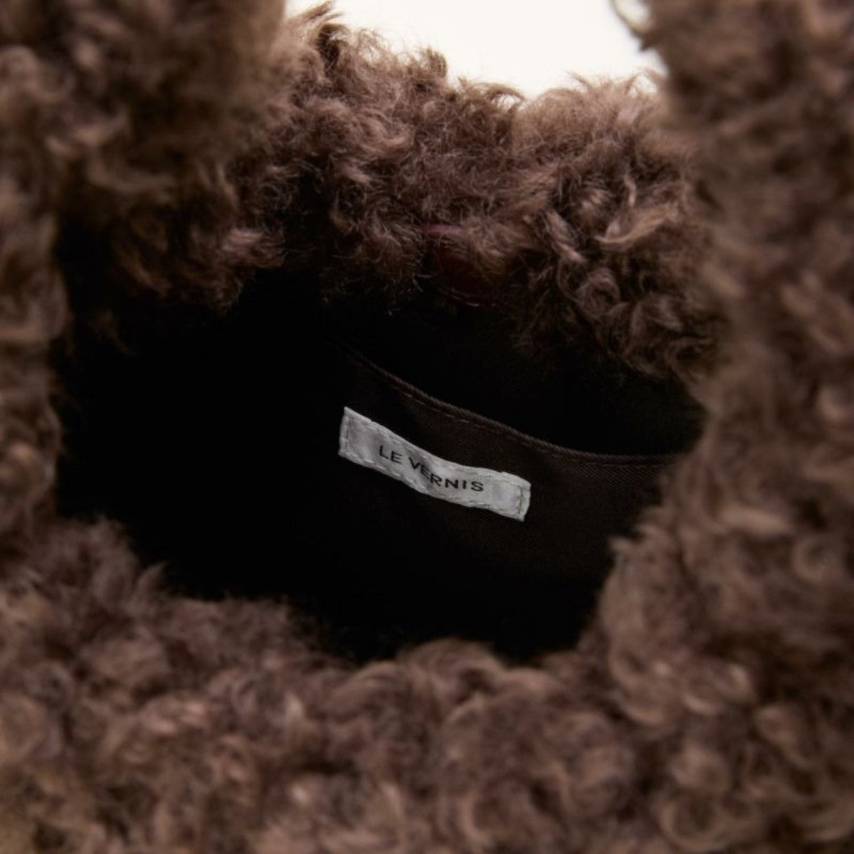 LE VERNIS Sculpture Mou Mini ル・ベルニ スカルプチャー ムー ミニ 252-212519【レディース バッグ ミニ ファー ハンドバッグ 秋冬 レディース 25FW】