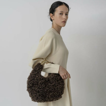LE VERNIS Sculpture Mou Mini ル・ベルニ スカルプチャー ムー ミニ 252-212519【レディース バッグ ミニ ファー ハンドバッグ 秋冬 レディース 25FW】