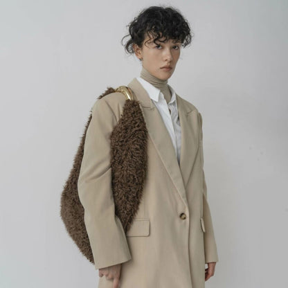 LE VERNIS Sculpture Mou Azuma ル・ベルニ スカルプチャー ムー アズマ 252-212520【レディース バッグ トート ファー 大容量 ハンドバッグ 秋冬 レディース 25FW】